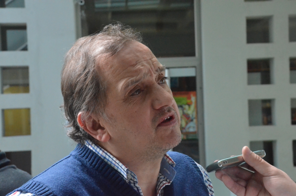 Linares sigue de cerca la crisis petrolera