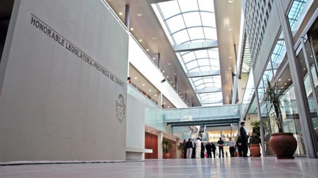 Diputados del FpV definirán si insisten con  las Leyes vetadas por Provincia