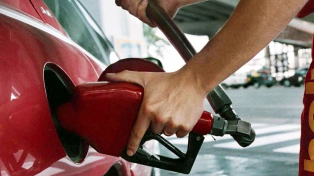 Aranguren volvió a descartar una nueva suba en los combustibles