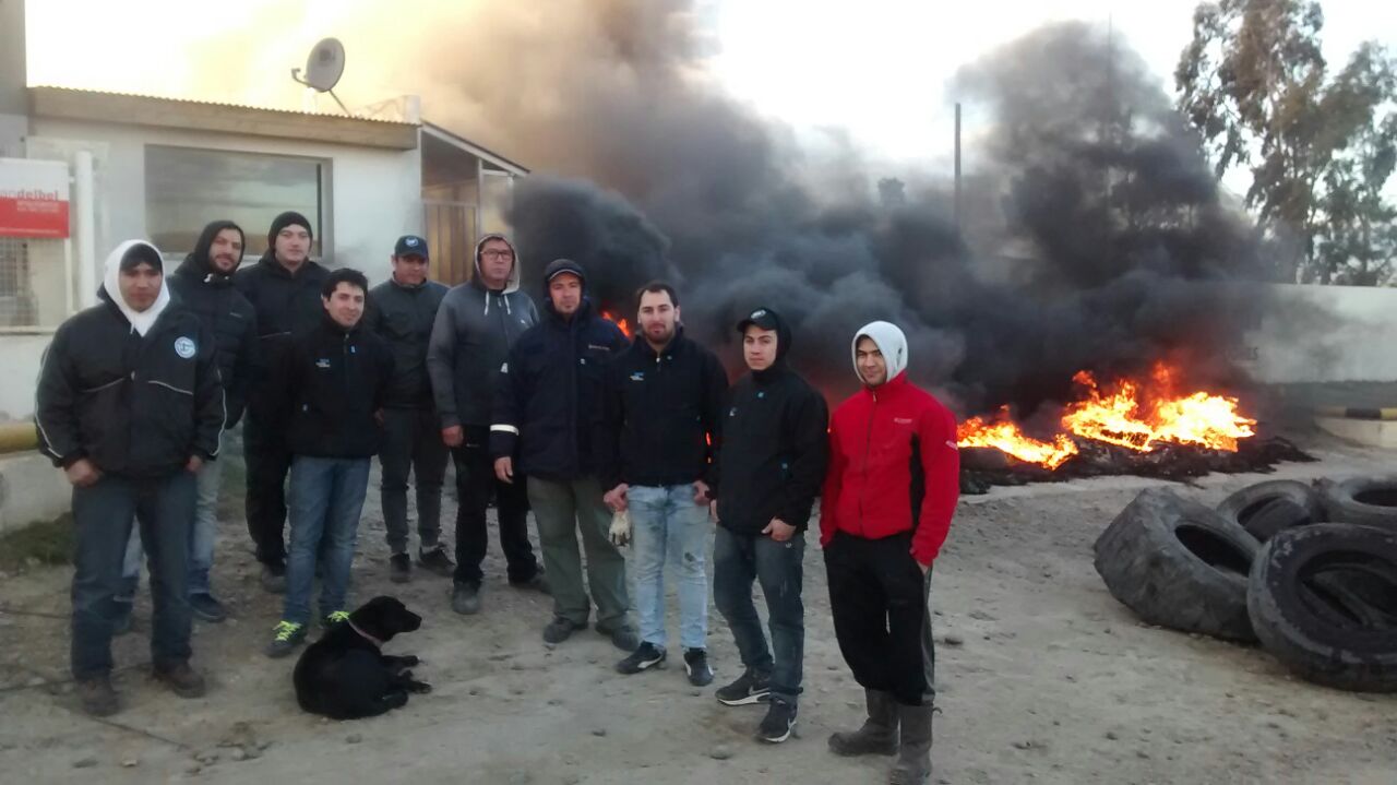 Petroleros mantienen retención de servicios en Bolland, Baker y Halliburton