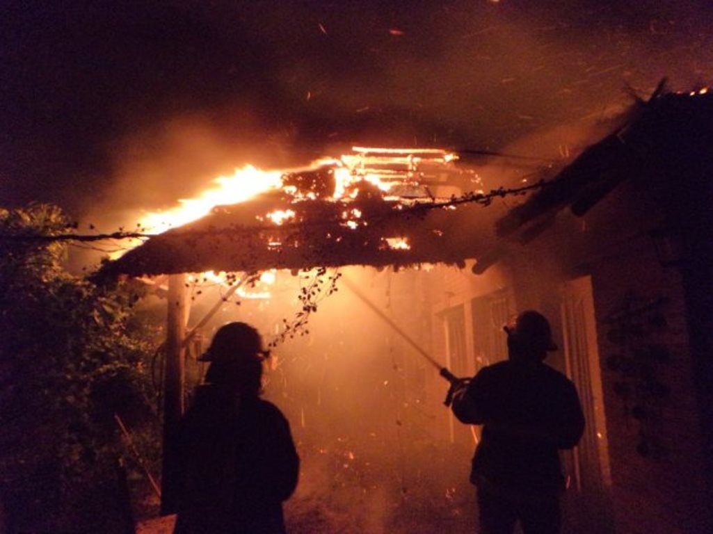 Incendiaron la casa de uno de los baleados en La Floresta