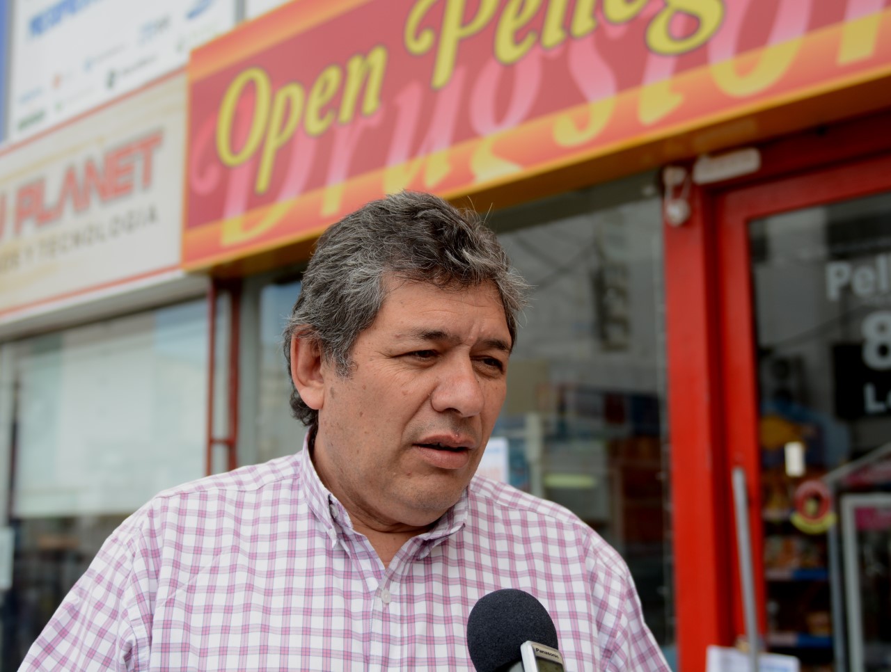 “Estamos para garantizar que los comodorenses reciban productos de calidad”