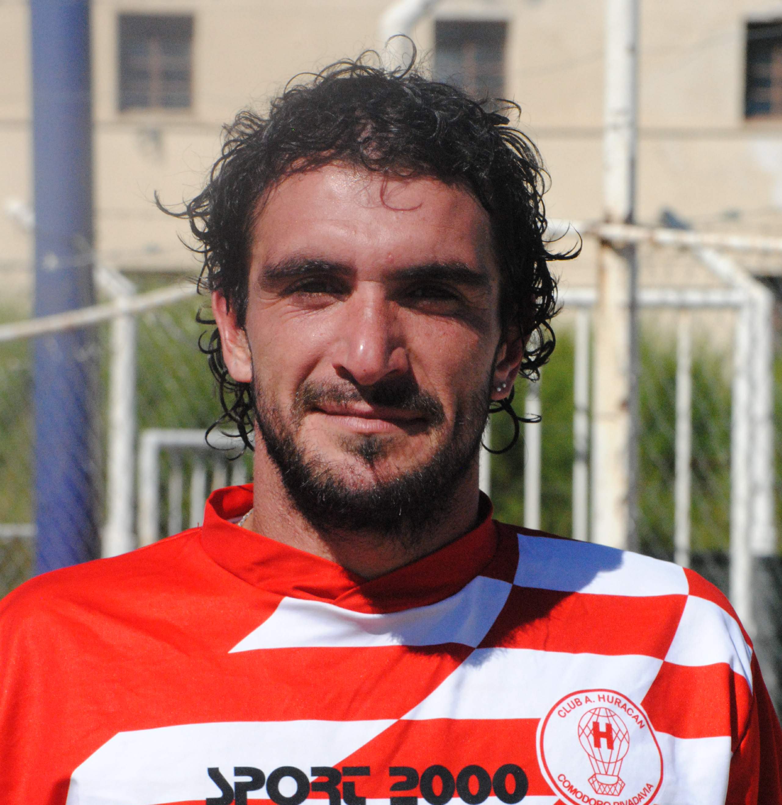 Friggione mostró su bronca por el arbitraje de Huracán en Roca