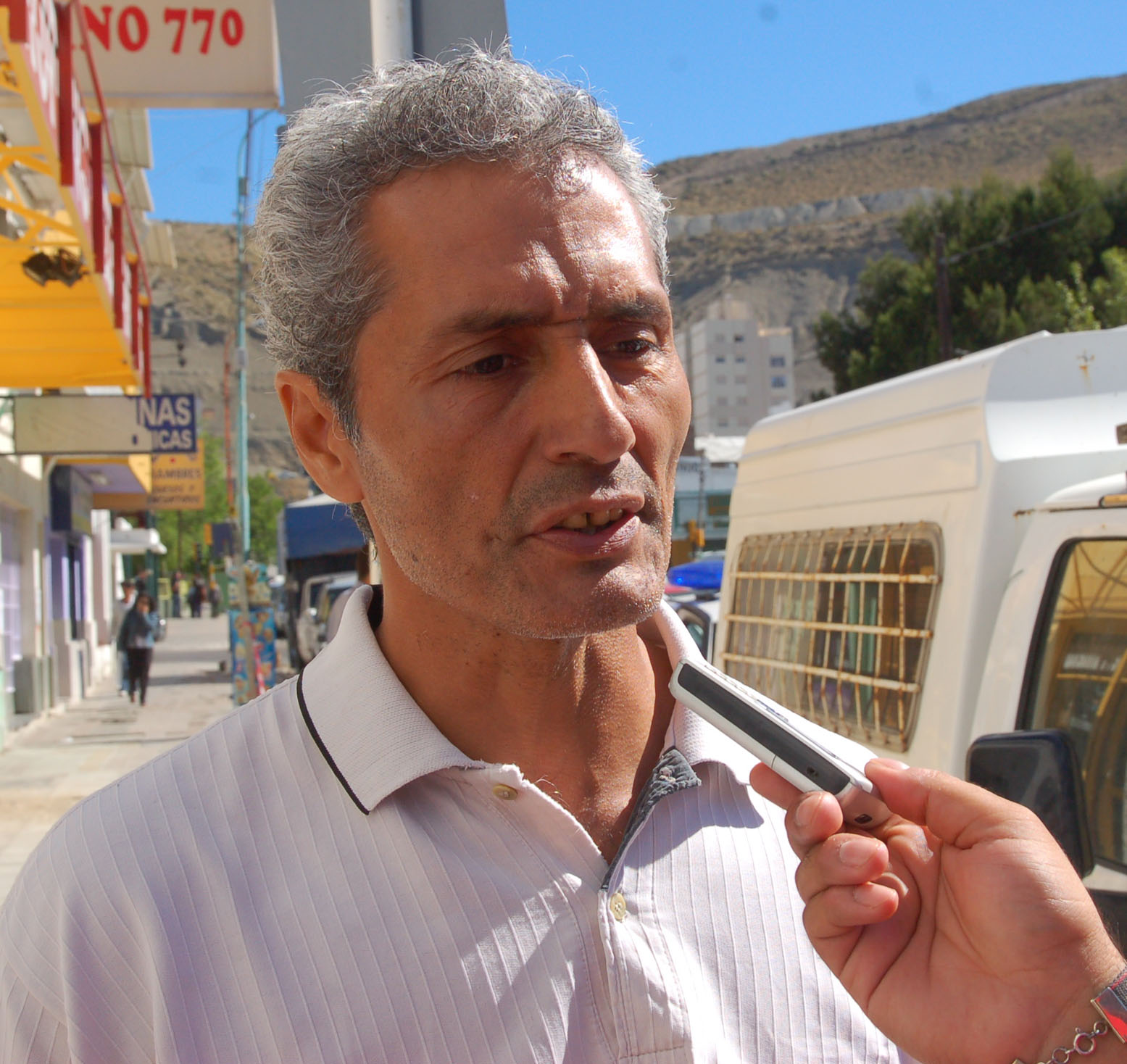 Vecinalista de barrio Castelli denunció amenazas contra su propiedad