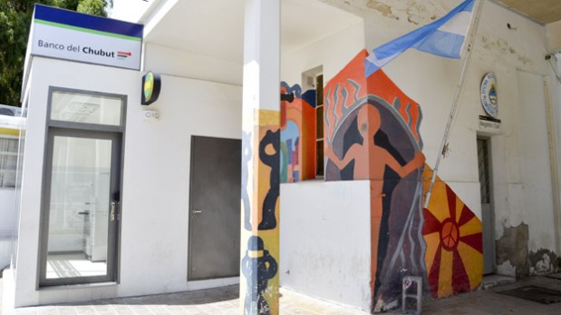 Robo del cajero: sospechan de la policía por extrañas “coincidencias”