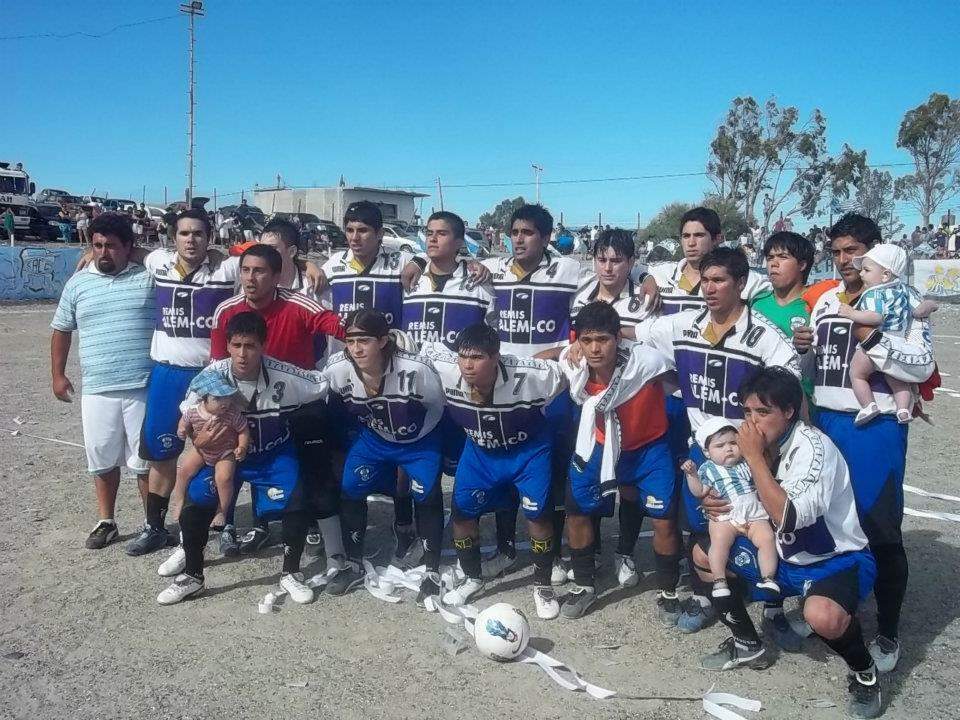 Histórico: Caleta Córdova ascendió pese a perder en Sarmiento por 1 a 0