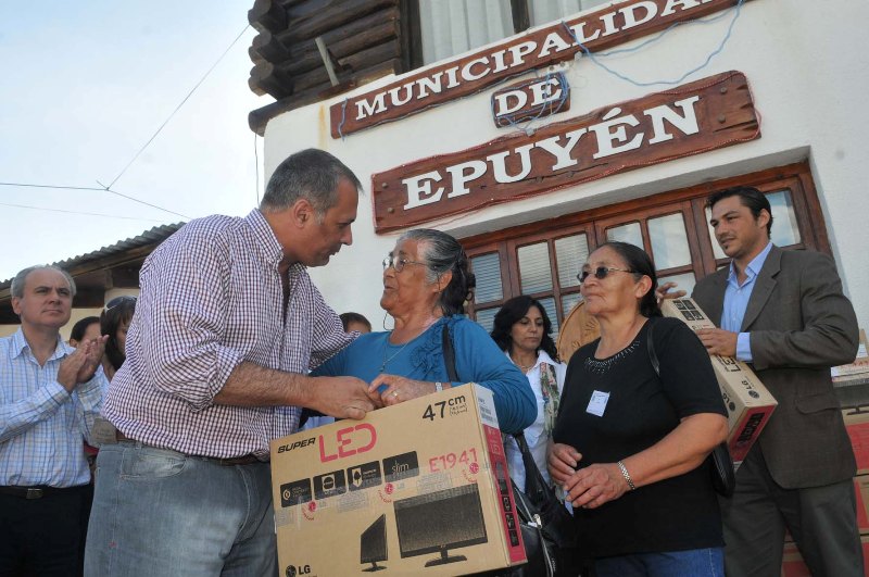 Buzzi destacó el “momento positivo y de optimismo” que se vive en el país