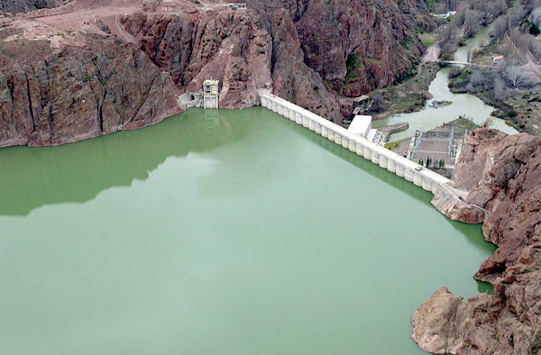 Advierten que el dique Florentino Ameghino “se está secando”