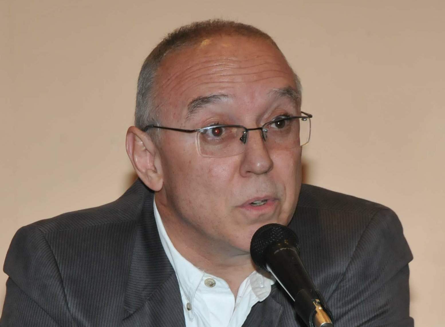 Derrame de petróleo: Maza cree que YPF no controla los pozos