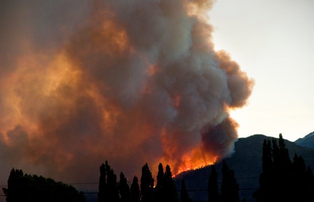 Focos ígneos inaccesibles hacen pensar en la naturaleza como única solución