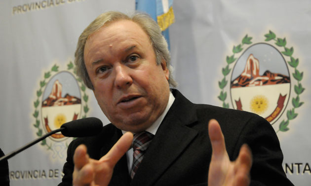 Santa Cruz: Peralta quiere evitar polémicas que le hagan perder tiempo