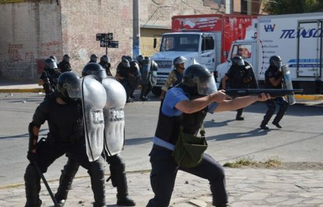 ¿La represión policial contra los Camioneros fue para tapar la violación del menor?