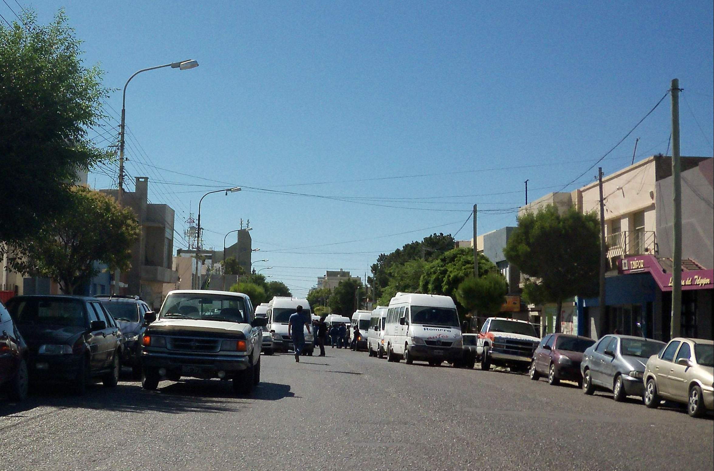 Trabajadores de la construcción cortan Rawson y Saavedra