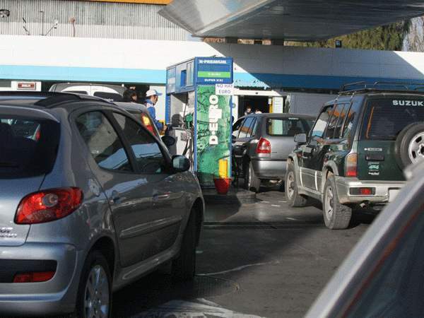 Otra vez hay faltantes de combustible en la provincia