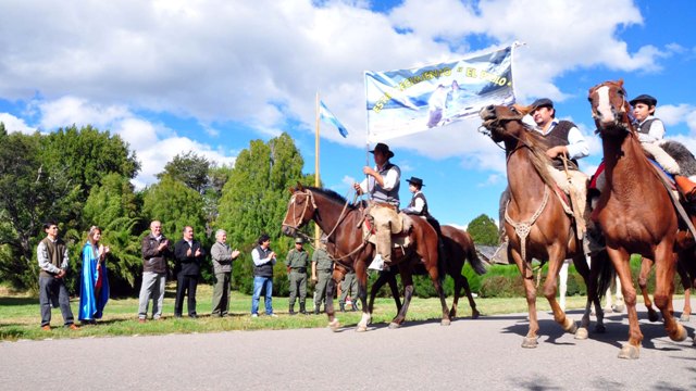 Comenzó la 6° fiesta del poblador rural en el Lago Futalaufquen
