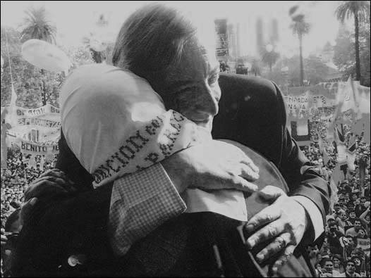 Un modelo con memoria y futuro