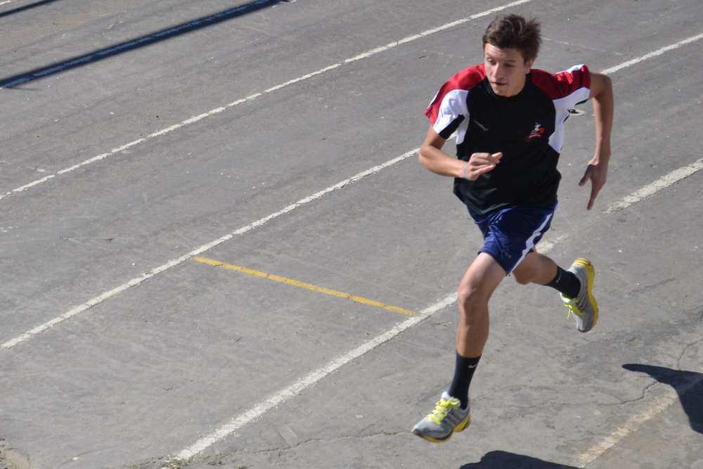 Iván Ferreira fue el más destacado de la jornada atlética en el estadio