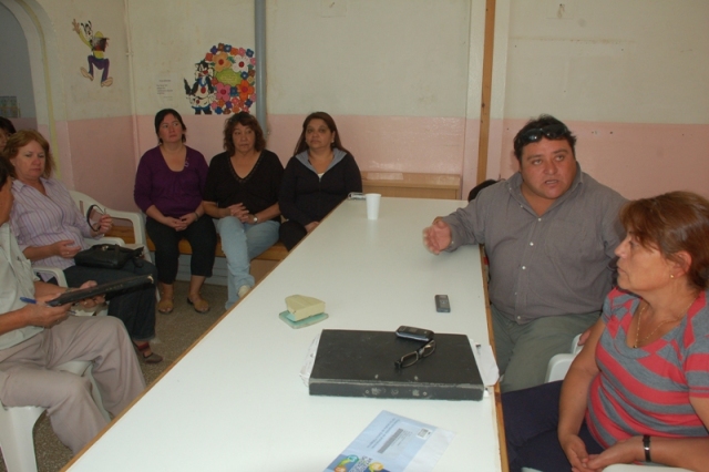 En Las Flores exigen que terminen la obra del Centro de Salud