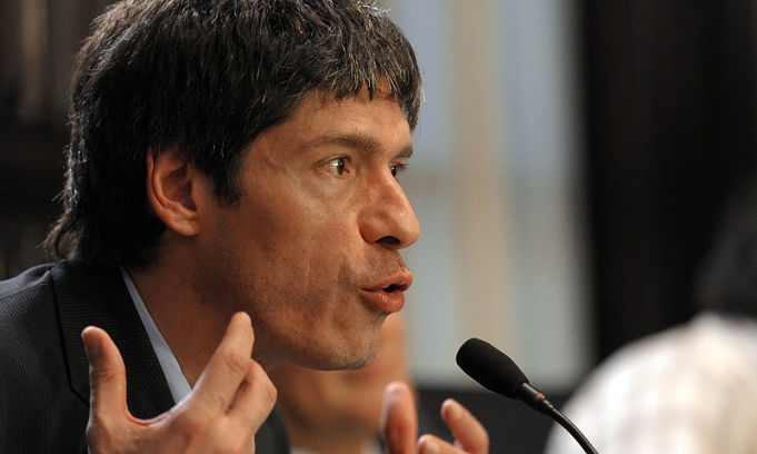 Fuerte repudio de Abal Medina a la suspensión del traspaso del subte