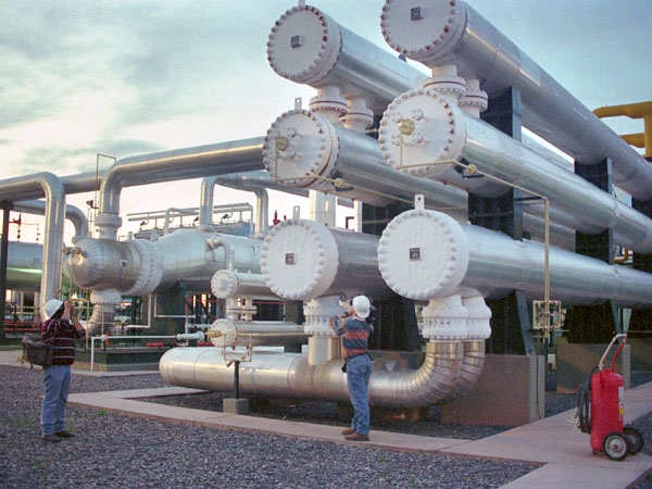 Protesta sindical amenaza abastecimiento de combustibles en parte de la región