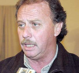 Por la tarde arribarán a la ciudad los restos de Juan Carlos Fita