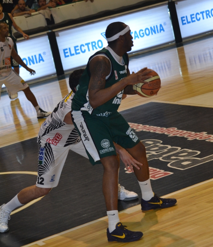 Gimnasia superó a Olímpico con buen aporte desde el banco