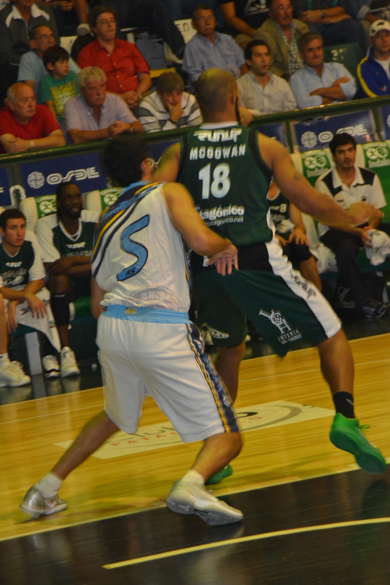 Gimnasia Indalo demolió a La Unión en el quinto partido