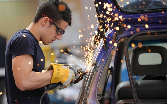 Medio millón de jóvenes se reinsertaron en el mundo laboral desde 2008