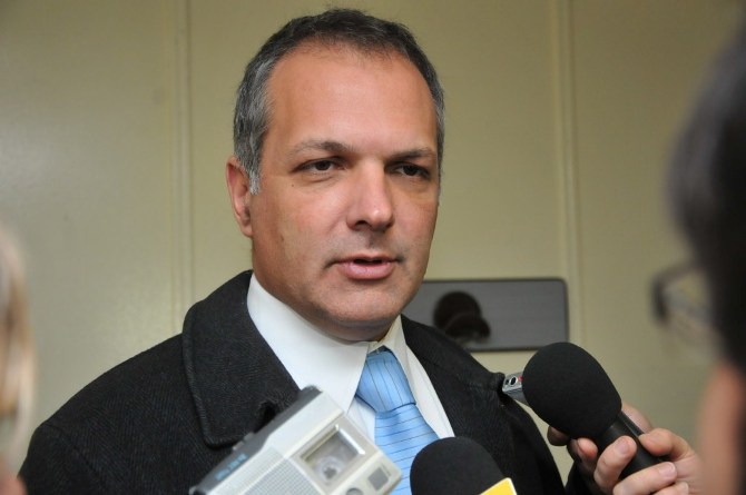 Buzzi viaja a EE. UU. para contactar inversores