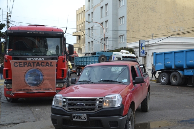 Finalmente los camiones liberaron el centro de la ciudad