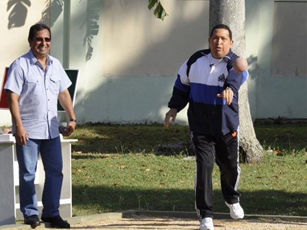 Tras romper el silencio, aparecen nuevas imágenes de Chávez en Cuba