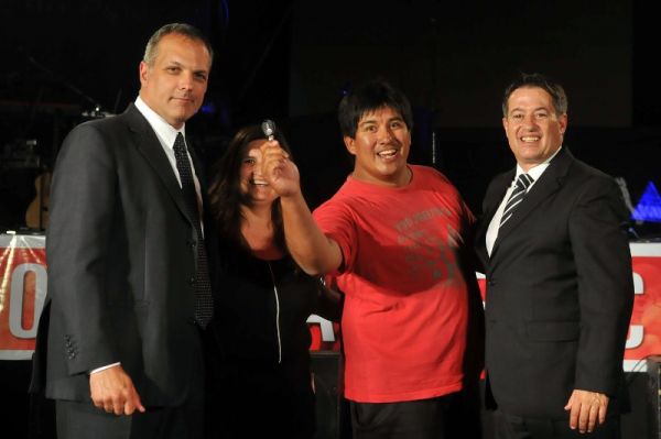 Diz: “hay que trabajar para que Buzzi sea presidente del PJ”