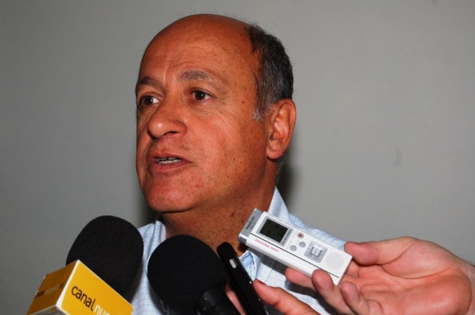 Lujan: “dejen de complicarle la vida a la gente”