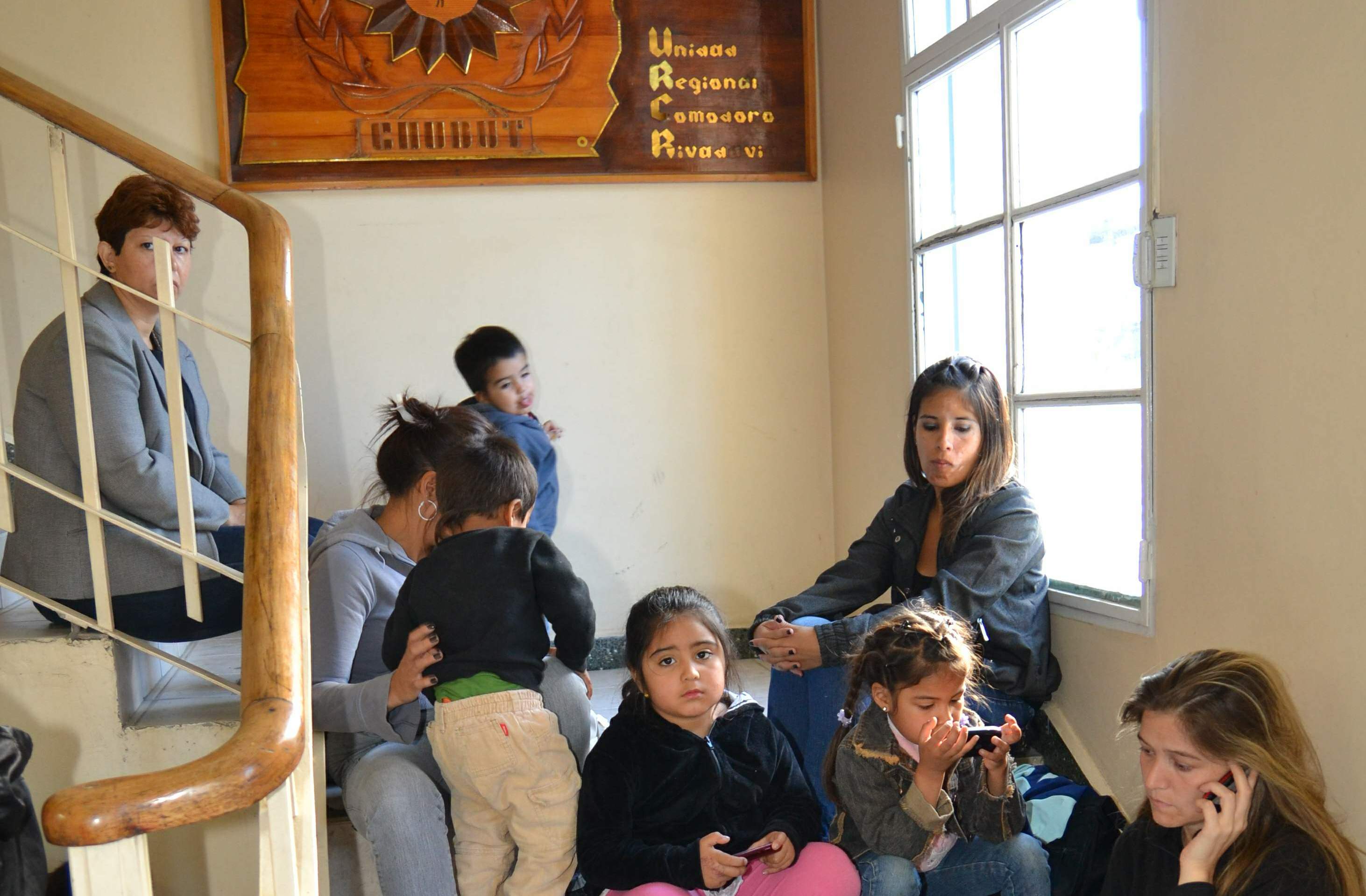 Protesta salarial de policías motivó bloqueo de uniformadas en la URCR