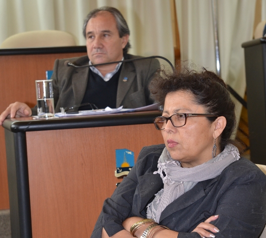 El Concejo aprobo el aumento del 19% para los municipales