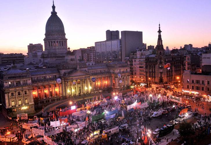 Por mayoría histórica, la recuperación de YPF ya es ley