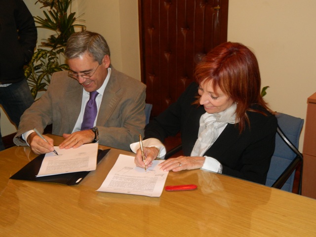 Suscriben convenio para filmar el juicio por la Masacre de Trelew