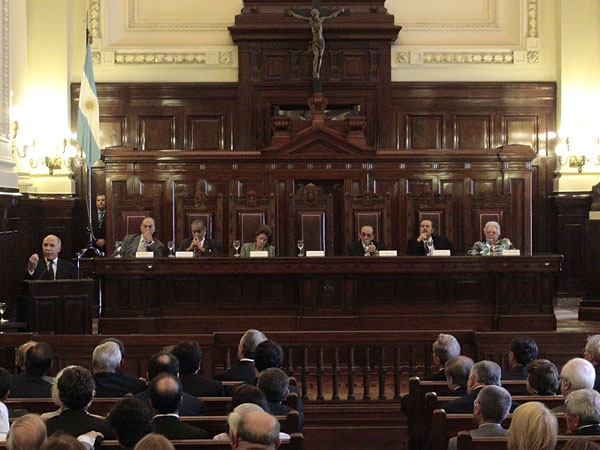Proponen aliviar la tarea de la Corte Suprema