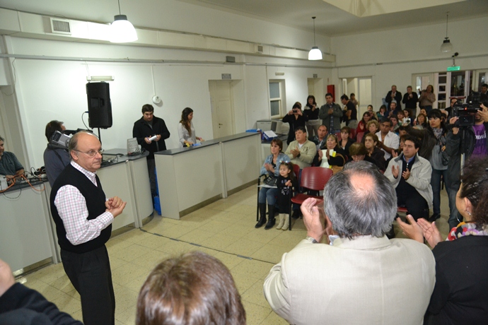 Di Pierro encabezó entrega de títulos de propiedad habitacional