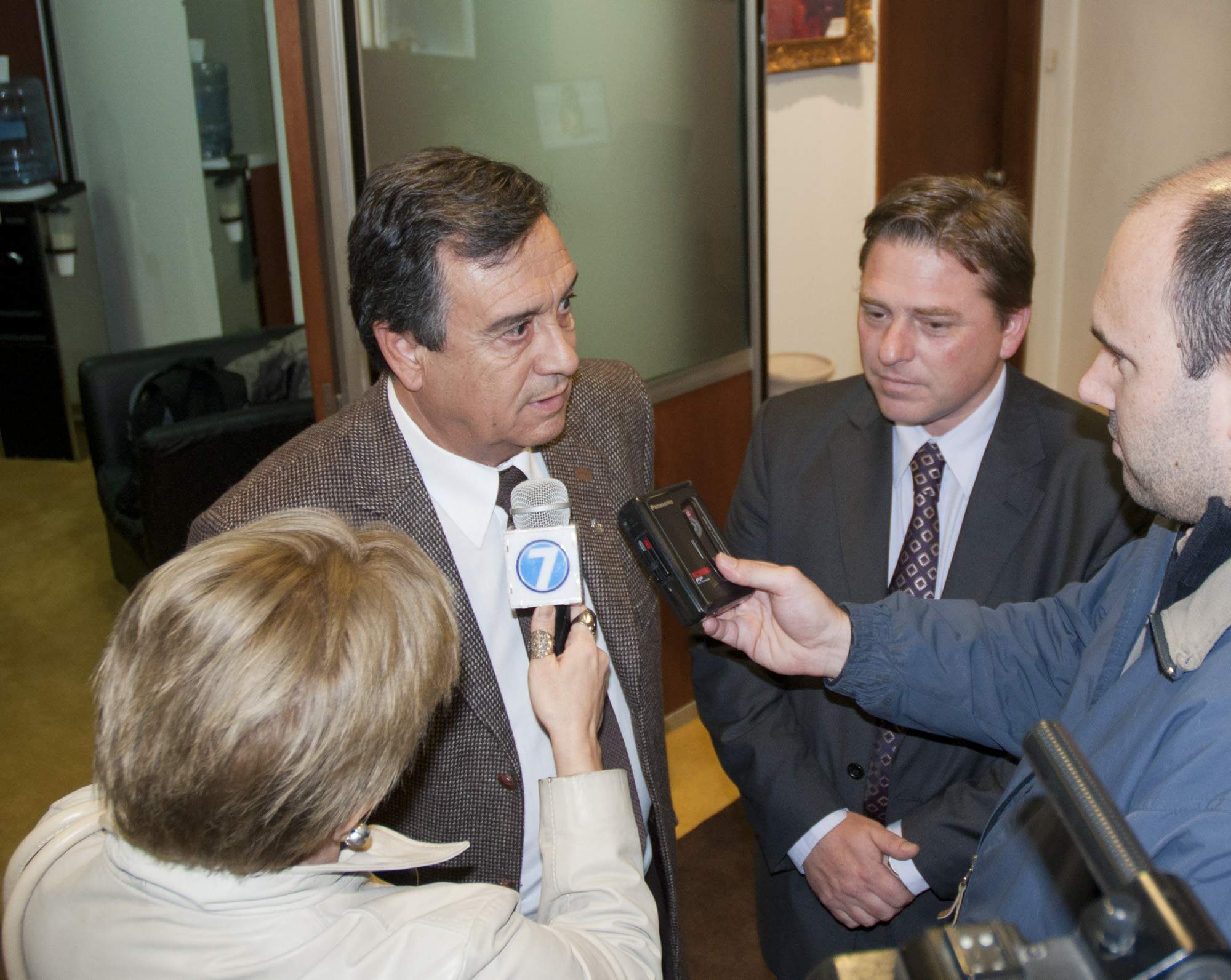 Apoyo de Nación para obras viales incluye el camino de Circunvalación