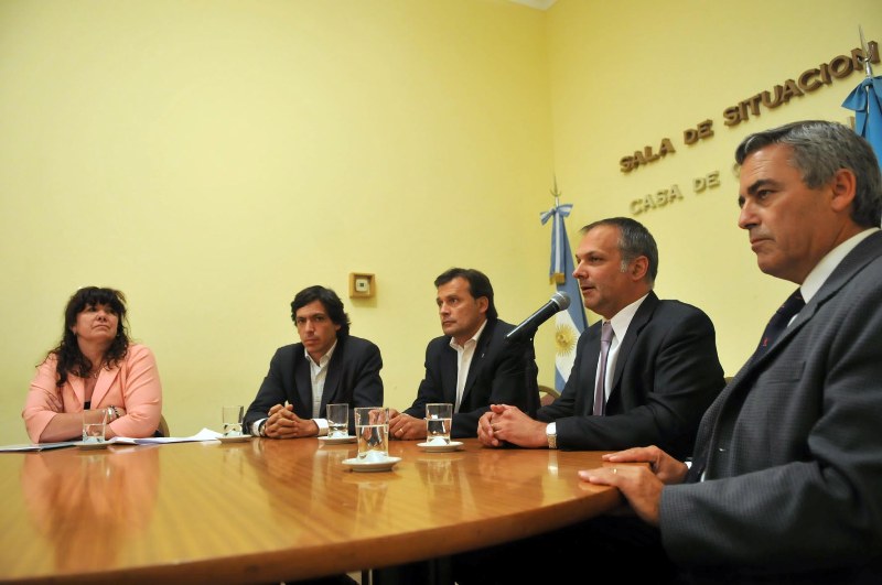 Buzzi decidió instalar el ministerio de Gobierno en Comodoro