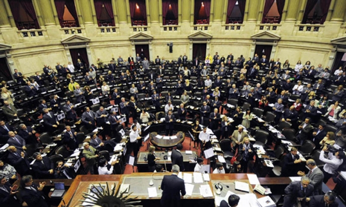 Diputados reanuda el debate y hoy vota el proyecto sobre YPF