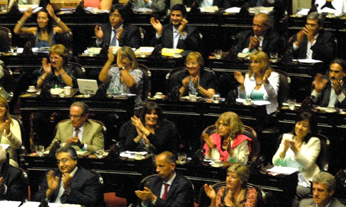 Comienzan a tratar la recuperación de YPF en Diputados
