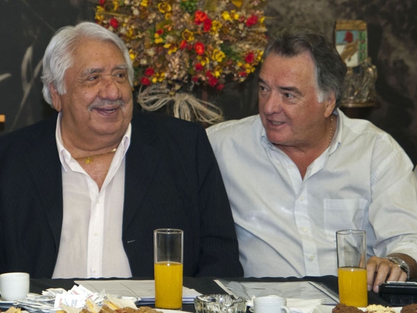 Reunión clave entre Barrionuevo y «Los Gordos» para desplazar a Moyano