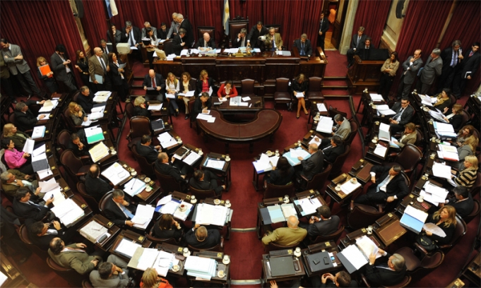 Por unanimidad el Senado convirtió en ley la muerte digna