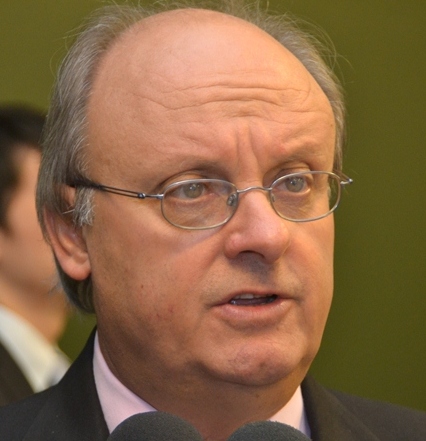 Avanzarán gestiones para instalar destilería en Comodoro