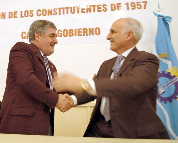 Consulta popular para plantear la nulidad del contrato con PAE