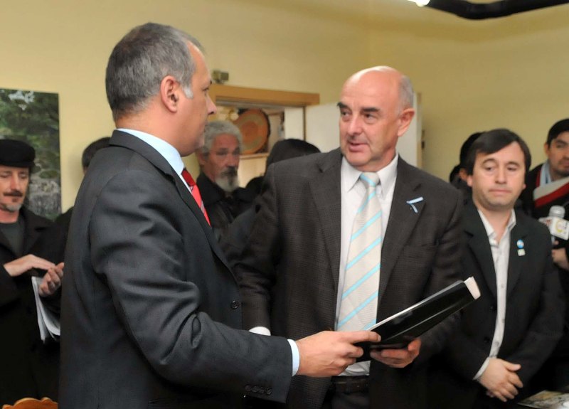 Williams celebró la decisión de Buzzi de no derogar la Ley 5001