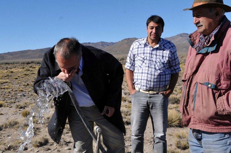 Buzzi ve la mineria como oportunidad para diversificar los ingresos del Estado