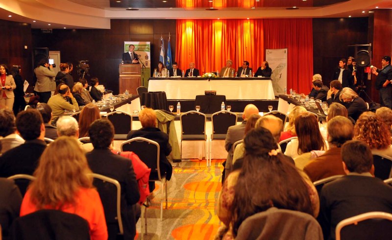 Buzzi: «el mar tiene que formar parte de una estrategia de país”